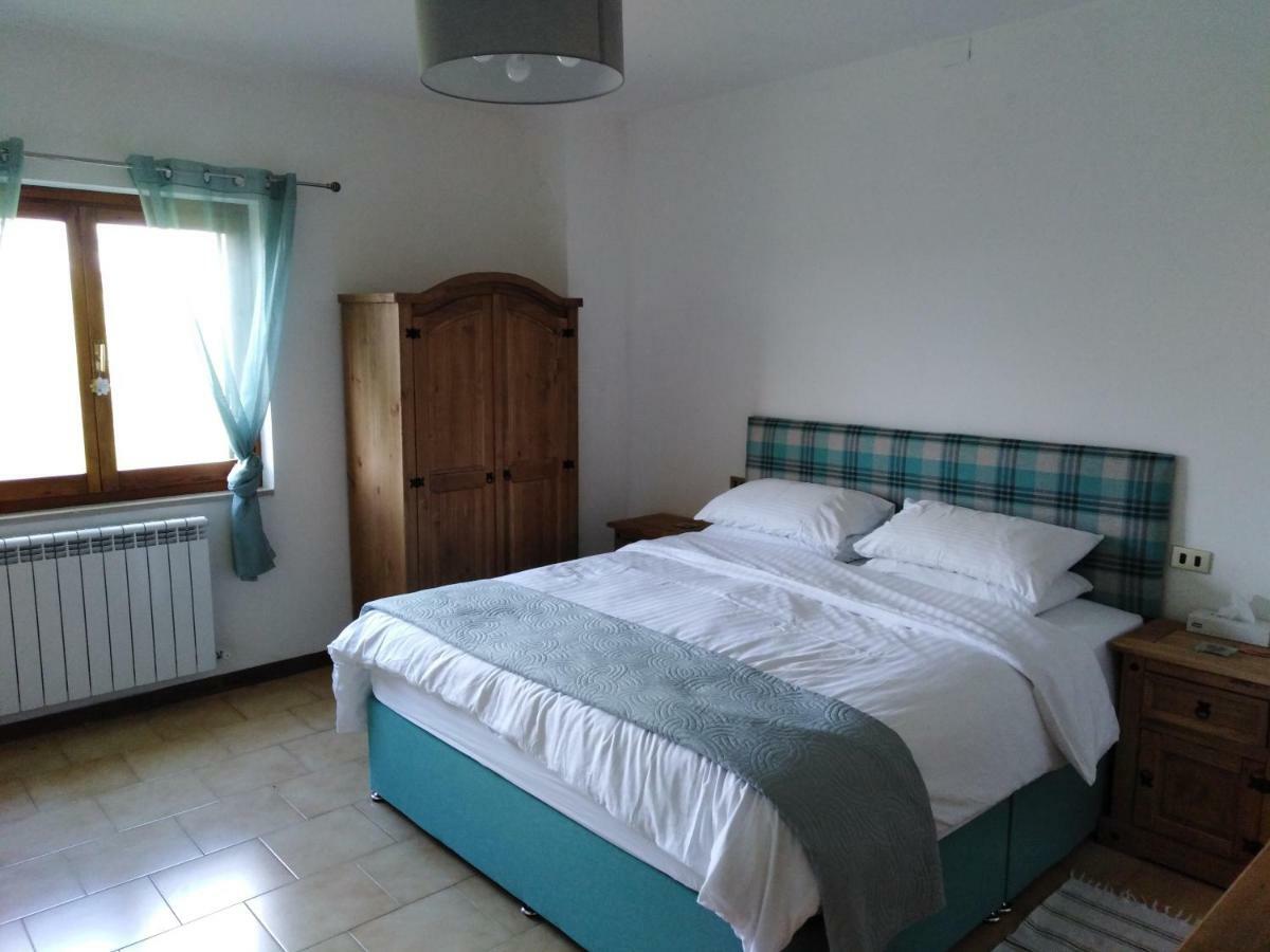Casa Umbria Διαμέρισμα Γκούμπιο Εξωτερικό φωτογραφία